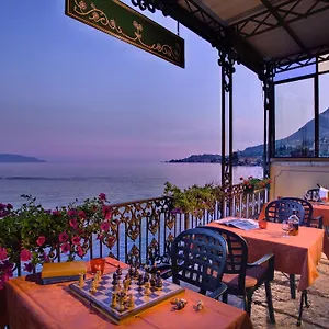 hotel-garni-riviera.it-lombardy.com/