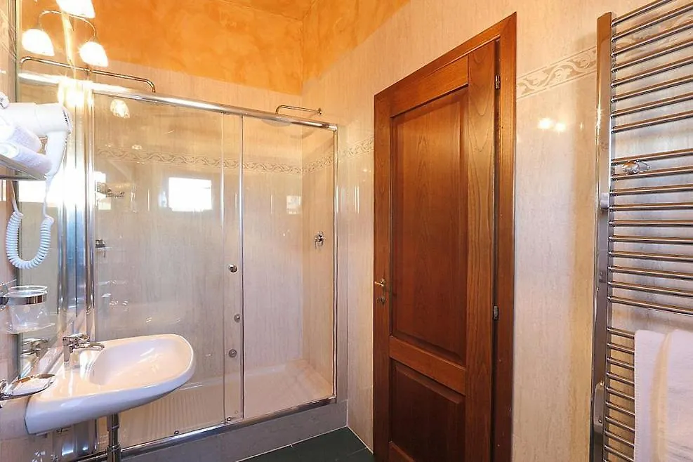 Tuscany Love Delle Tele-Firenze Hotel Italy